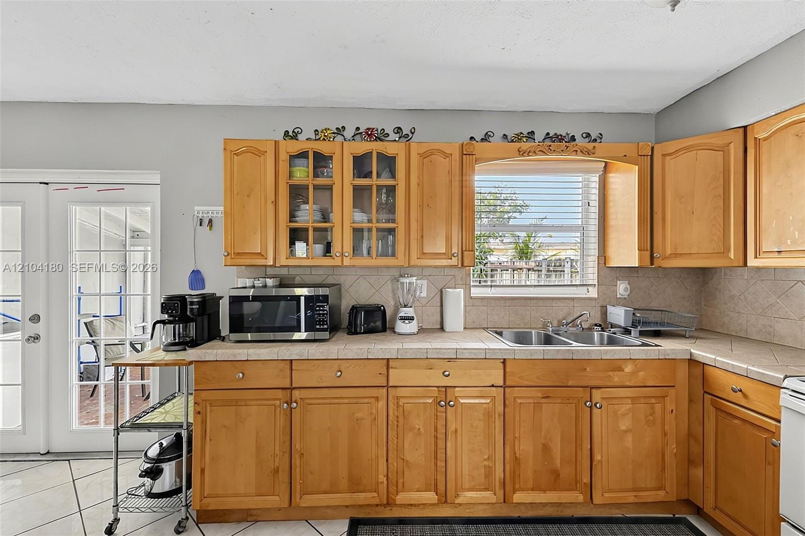 2440 Largo Drive — photo 8