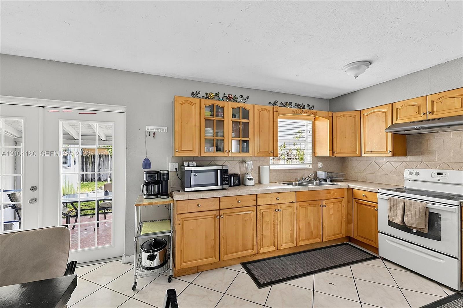 2440 Largo Drive — photo 9