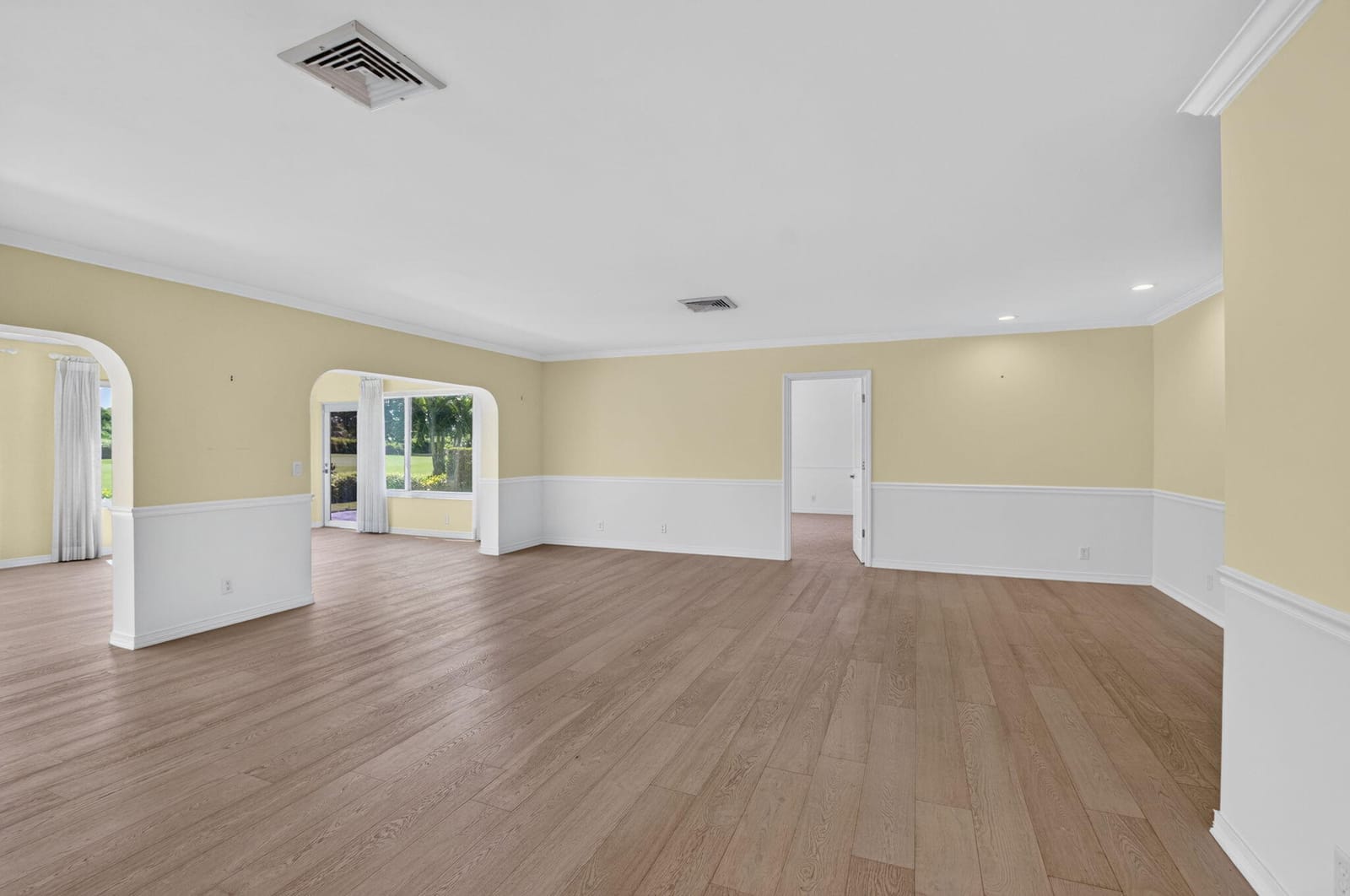 4860 S LAKE Drive — photo 10