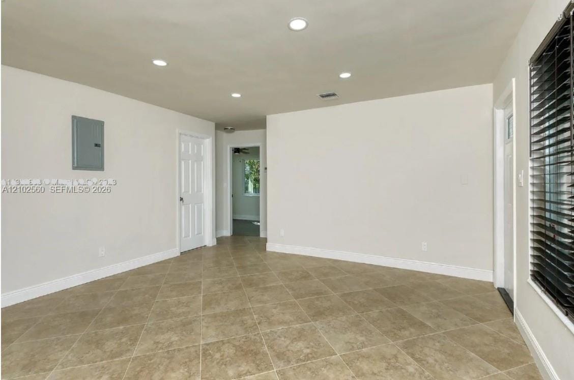 3700 NE 13th Terrace — photo 7