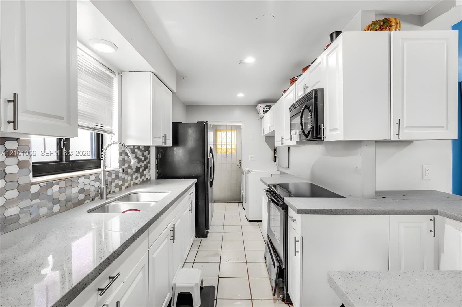 1220 NW 91st Street, Miami, FL 33147 photo 5