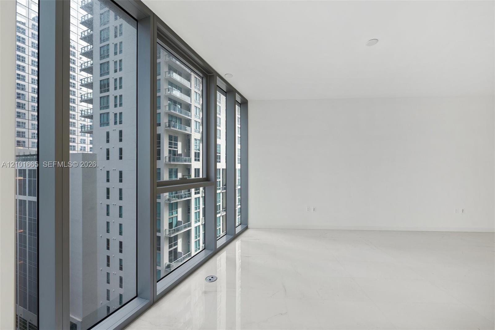 300 Biscayne Boulevard Way 1205C, Miami, FL 33131 photo 17