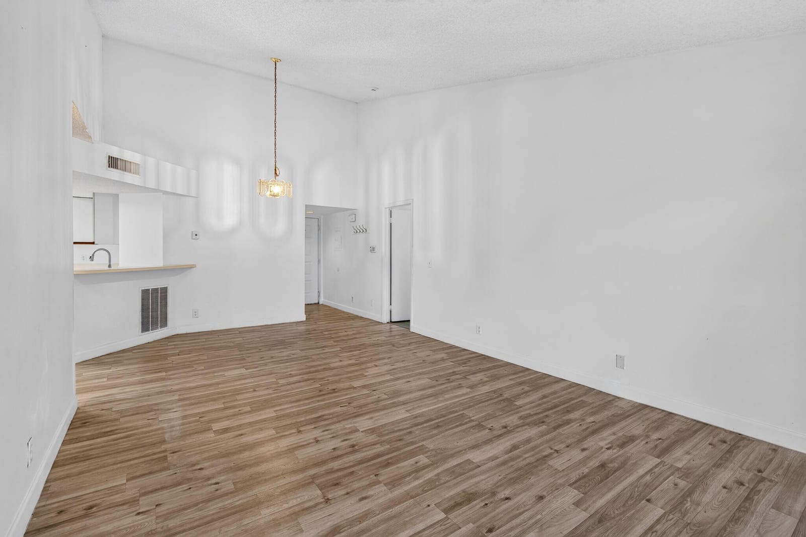8741 Wiles Road #305, Coral Springs, FL 33067 photo 6