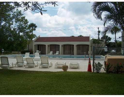 150 PINEVIEW Road B8, Jupiter, FL 33469 photo 12