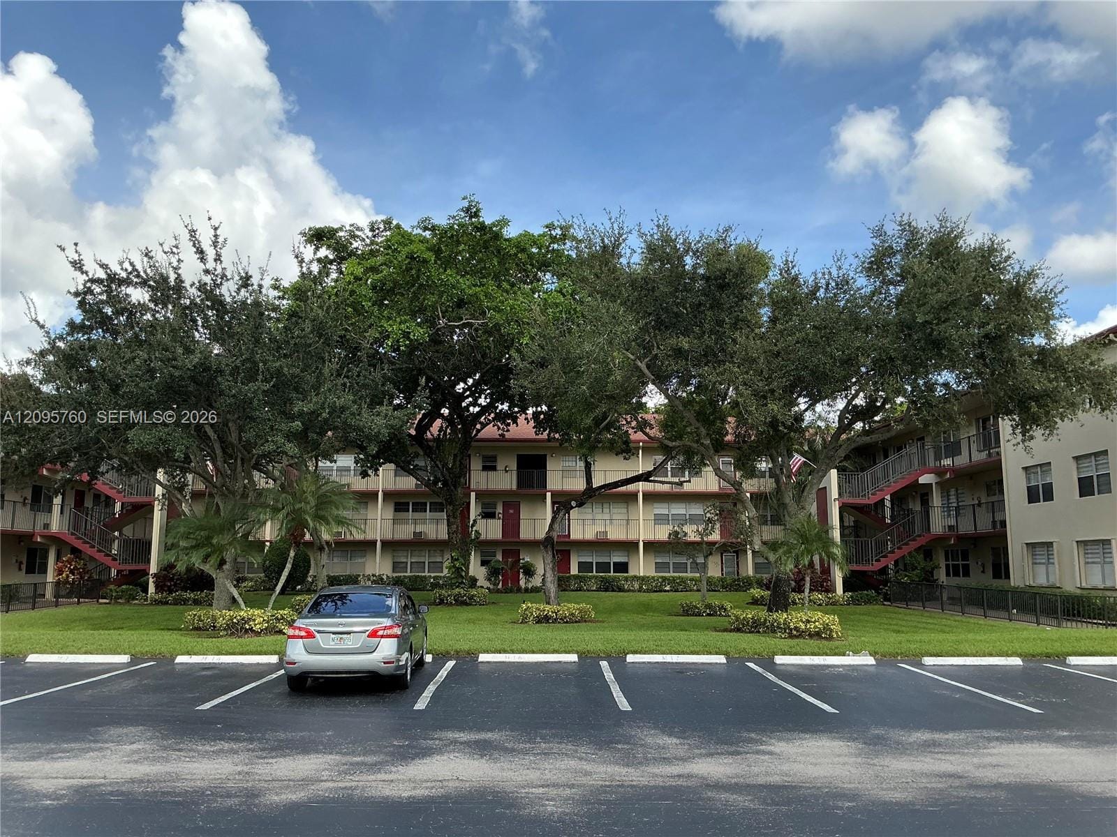251 SW 134th Way 309M — photo 9