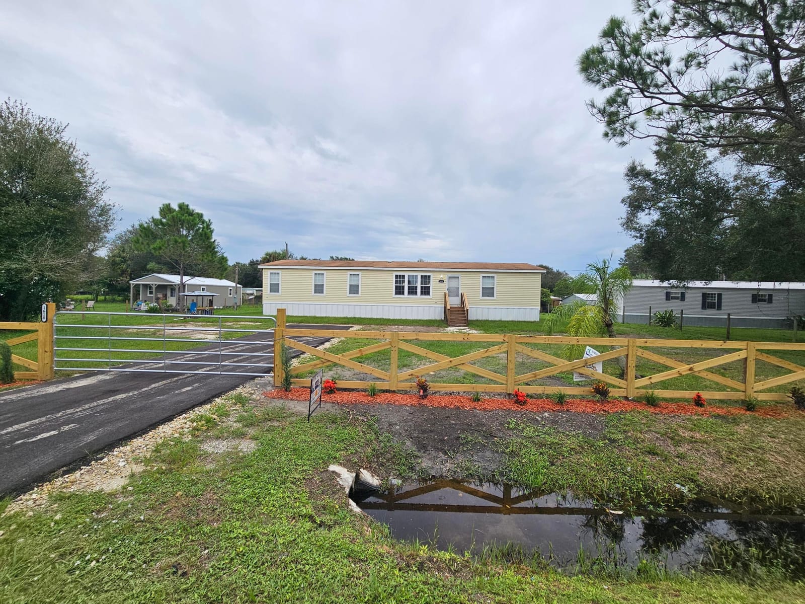 1618 NW 46TH Terrace, Okeechobee, FL 34972 photo 3