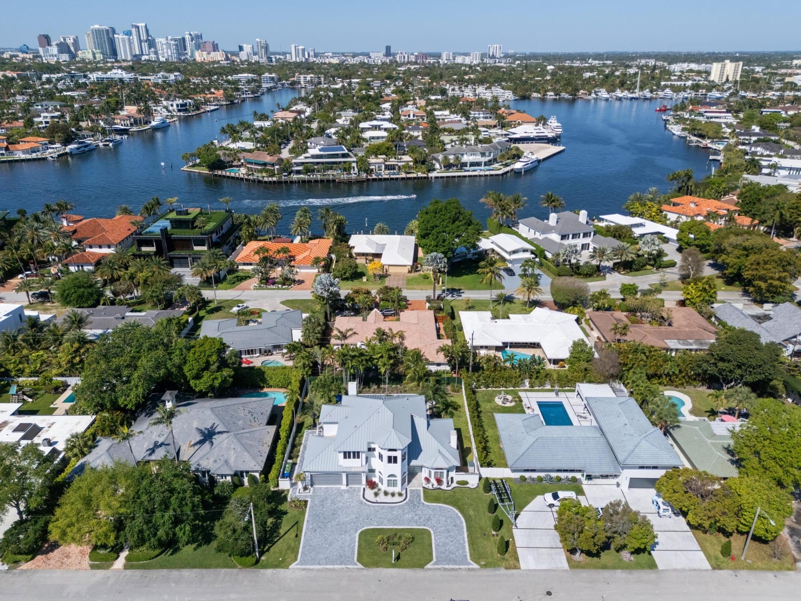 607 INTRACOASTAL Drive, Fort Lauderdale, FL 33304 photo 5