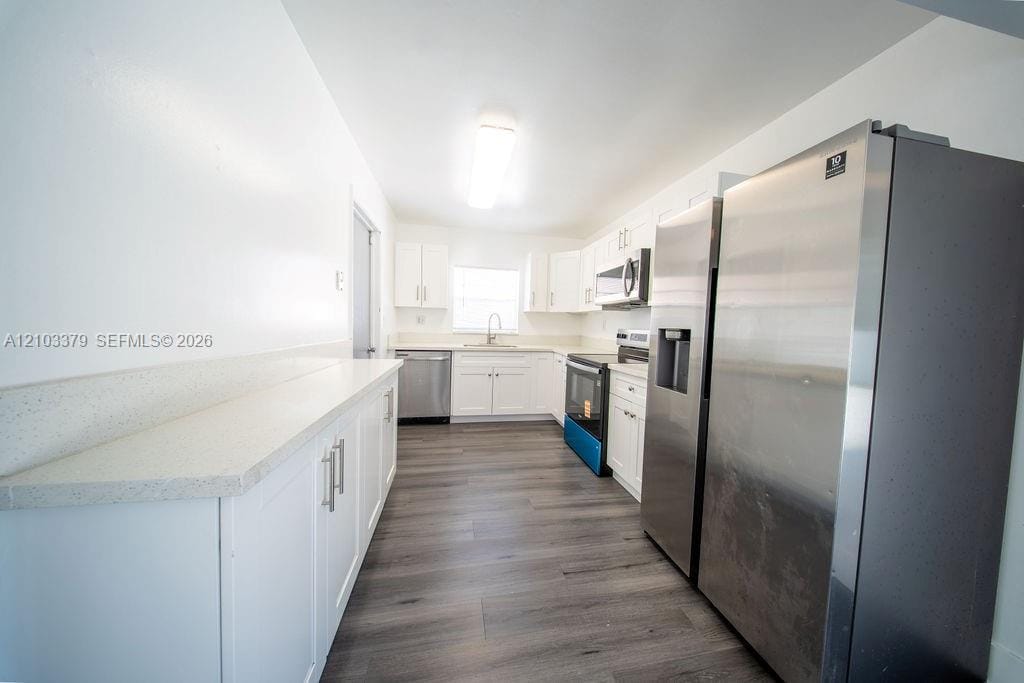 405 SW 78th Terrace — photo 8