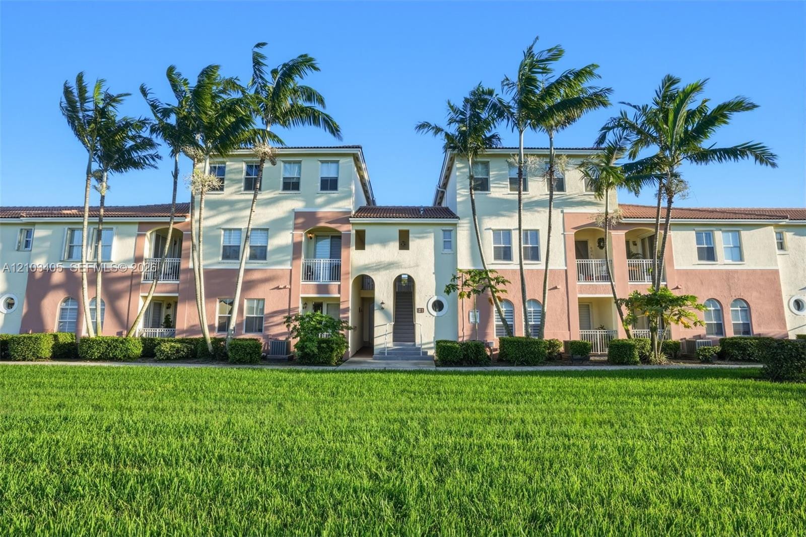 10022 NW 7th Street 205, Miami, FL 33172 photo 1