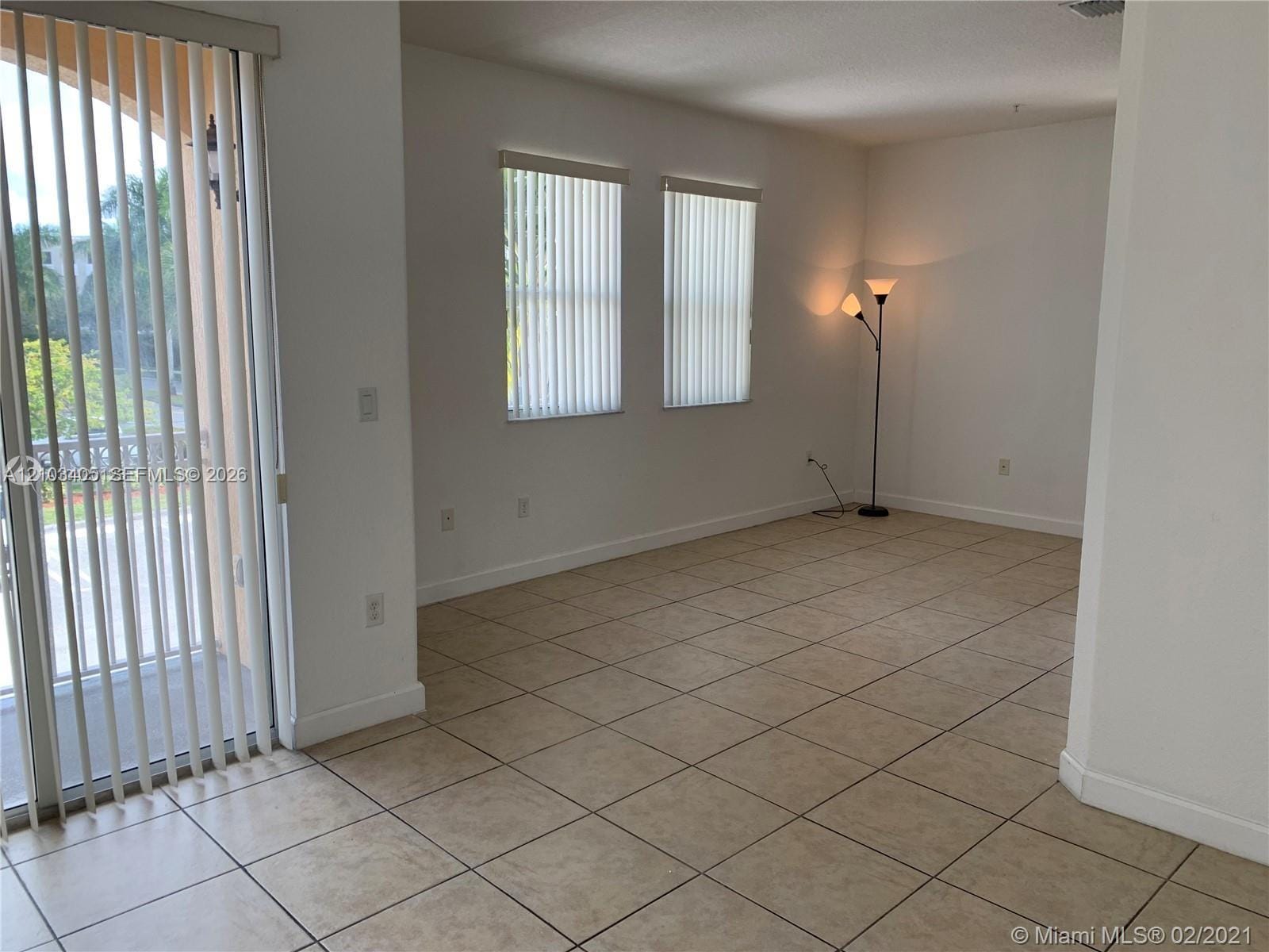 10022 NW 7th Street 205, Miami, FL 33172 photo 14