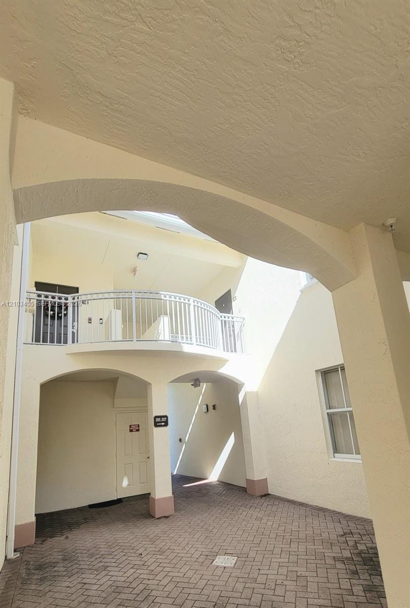 10022 NW 7th Street 205, Miami, FL 33172 photo 6