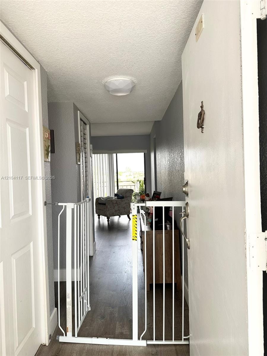 8425 NW 8th Street 401 — photo 3
