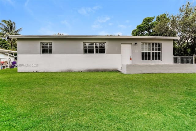 1250 NE 207th Terrace, Miami, FL 33179
