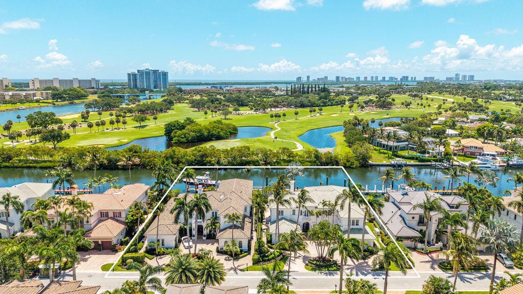 792 HARBOUR ISLE Court, North Palm Beach, FL 33410 photo 2