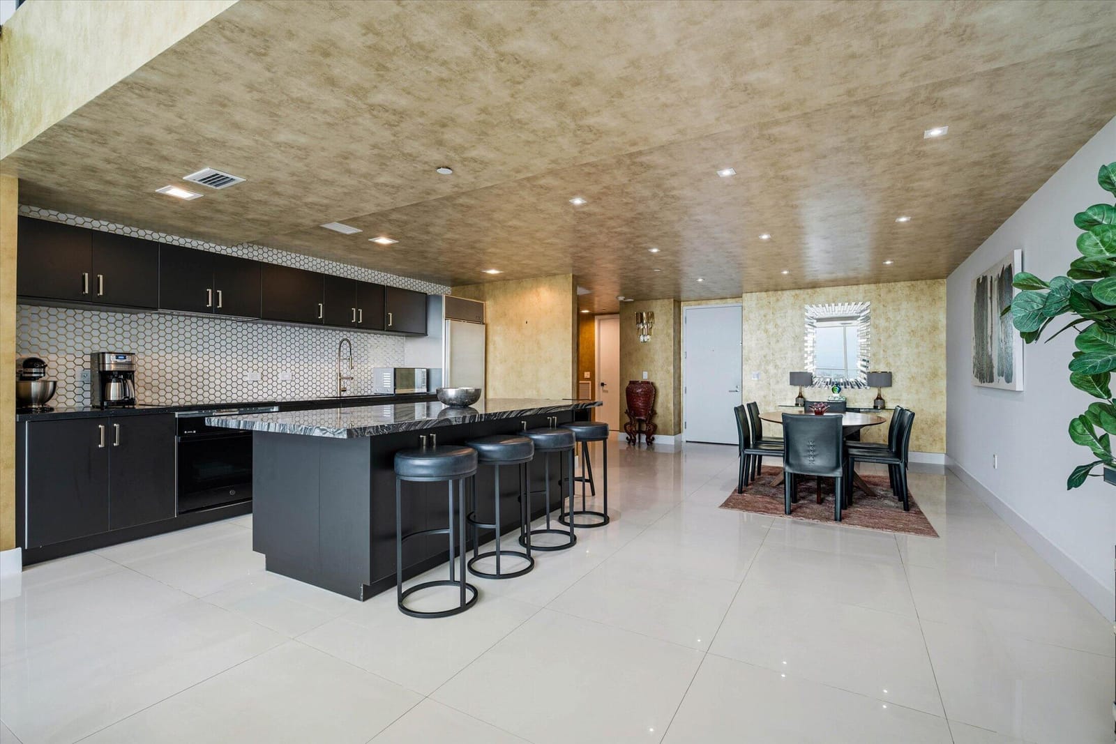 1040 Biscayne Boulevard 4202 — photo 12