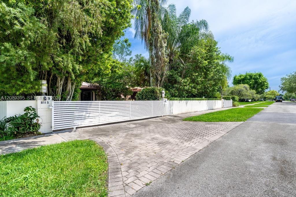 8115 SW 92nd Court — photo 4
