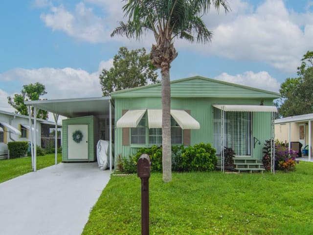 187 W Caribbean, Port St. Lucie, FL 34952