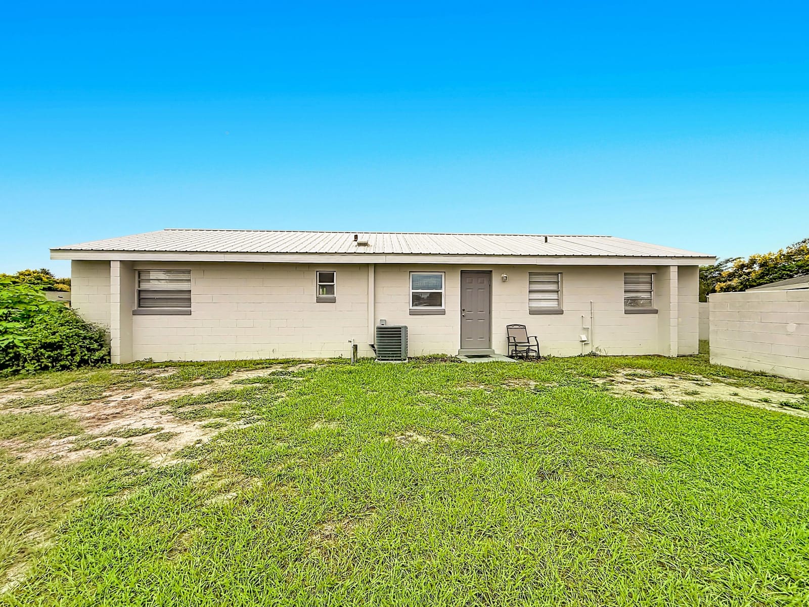 45 Queens Court, Frostproof, FL 33843 photo 3