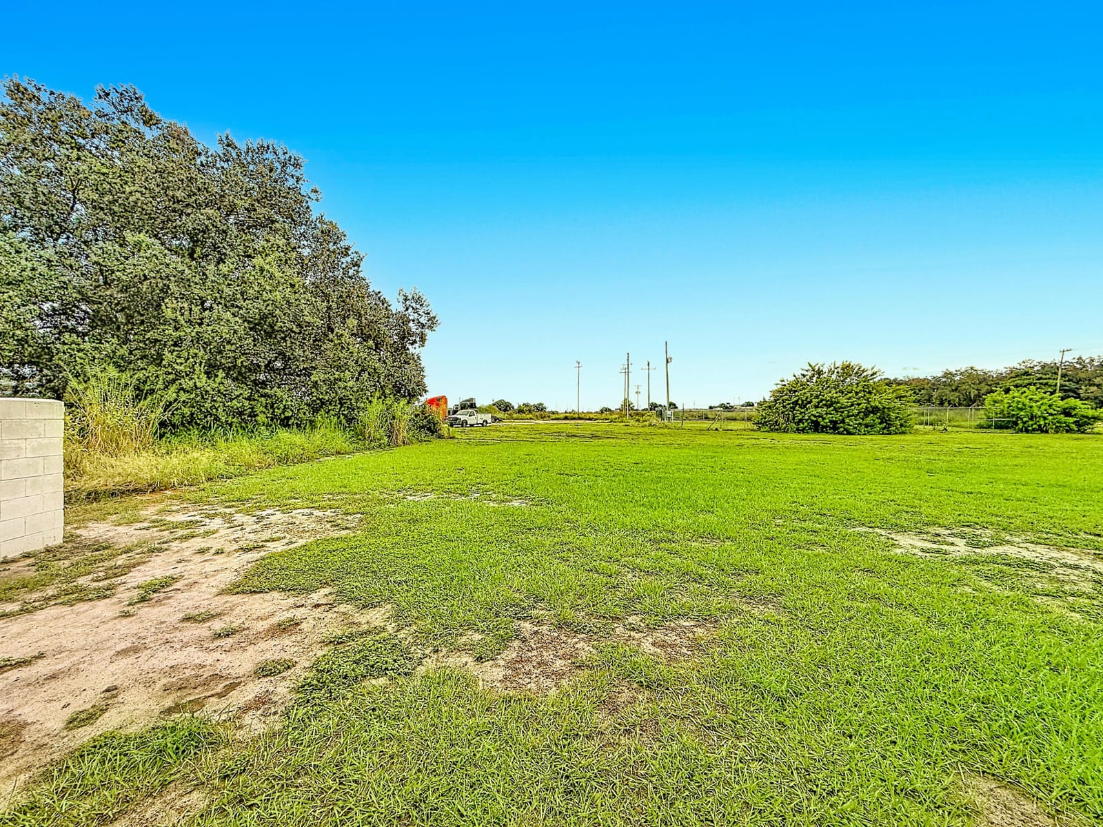 45 Queens Court, Frostproof, FL 33843 photo 6