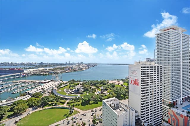 253 NE 2nd Street 3405, Miami, FL 33132