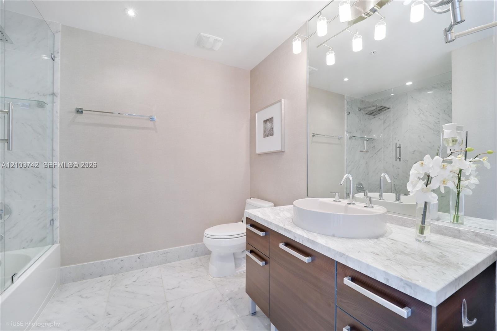 253 NE 2nd Street 3405 — photo 9