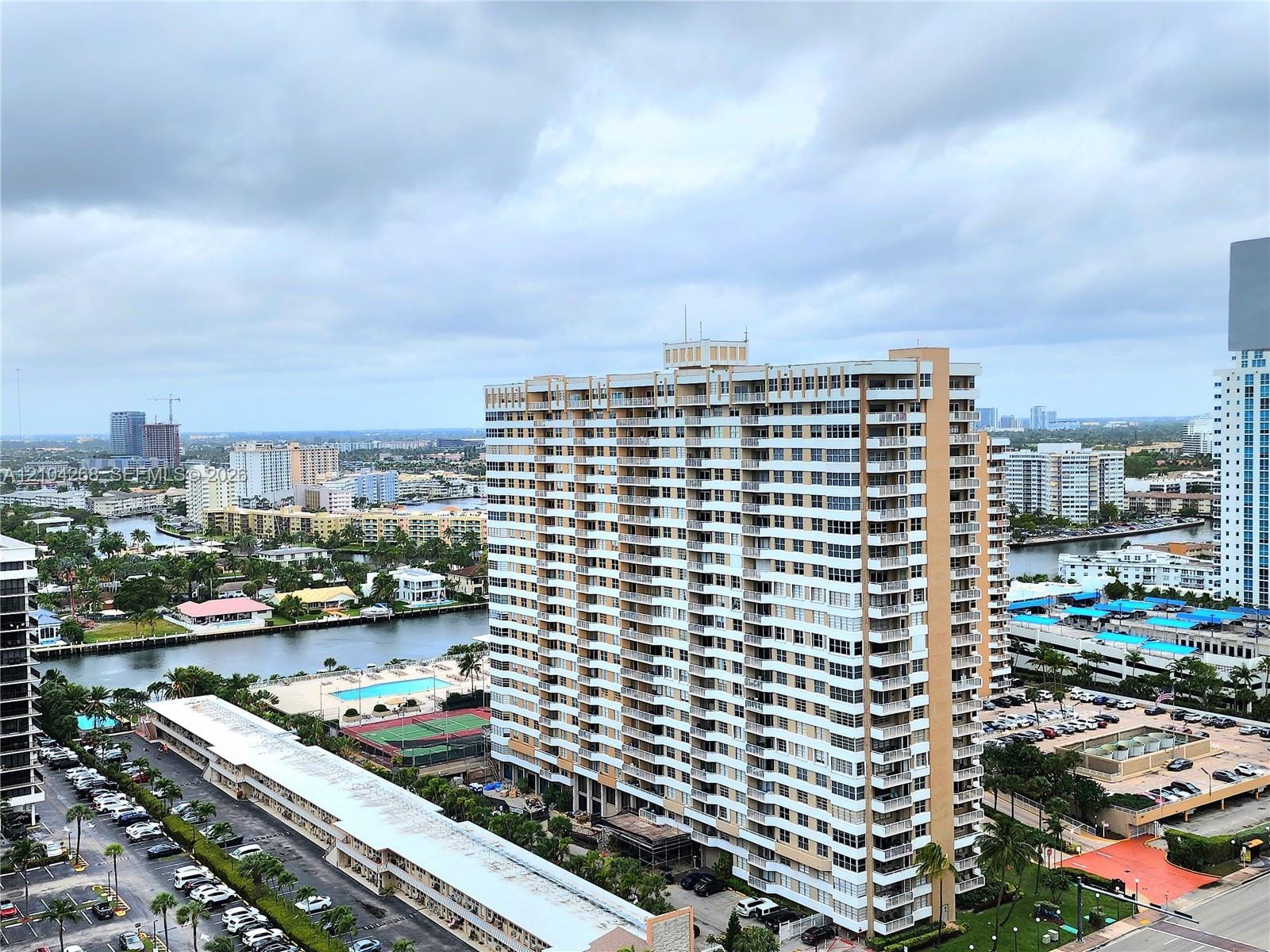 2030 S Ocean Drive 2204 — photo 3