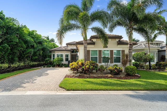 7834 Waterford Isles Lane, Delray Beach, FL 33446