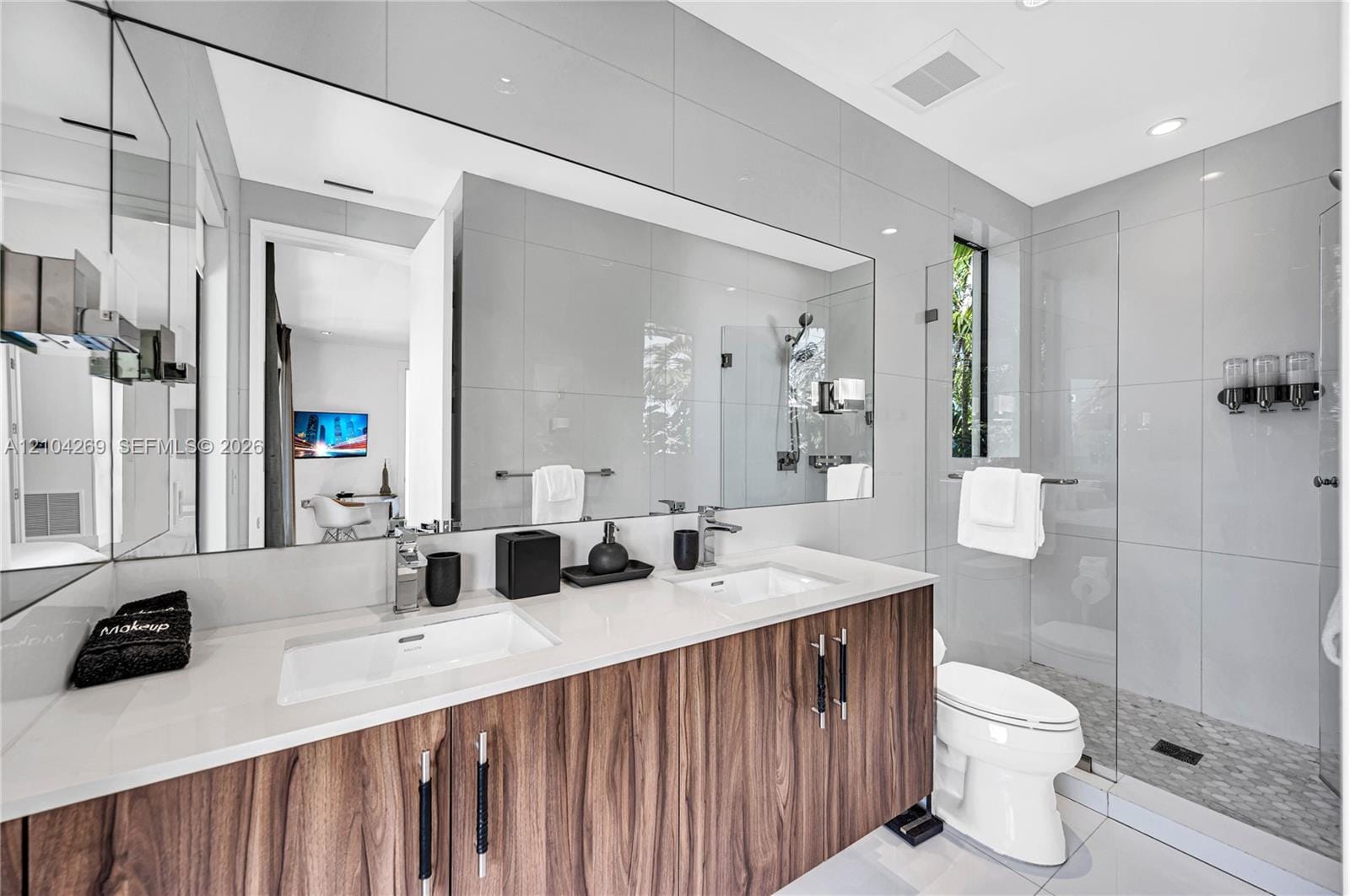 7501 Coquina Drive, North Bay Village, FL 33141 photo 29