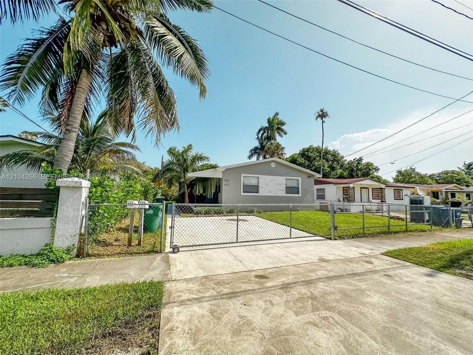 250 NW 82nd Terrace, Miami, FL 33150 photo 2