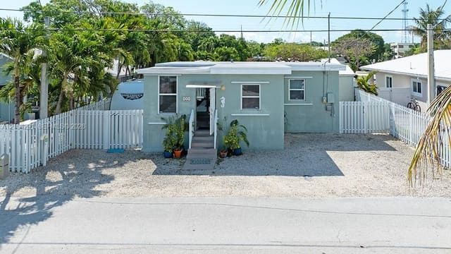 30 Orange Drive, Key Largo, FL 33037