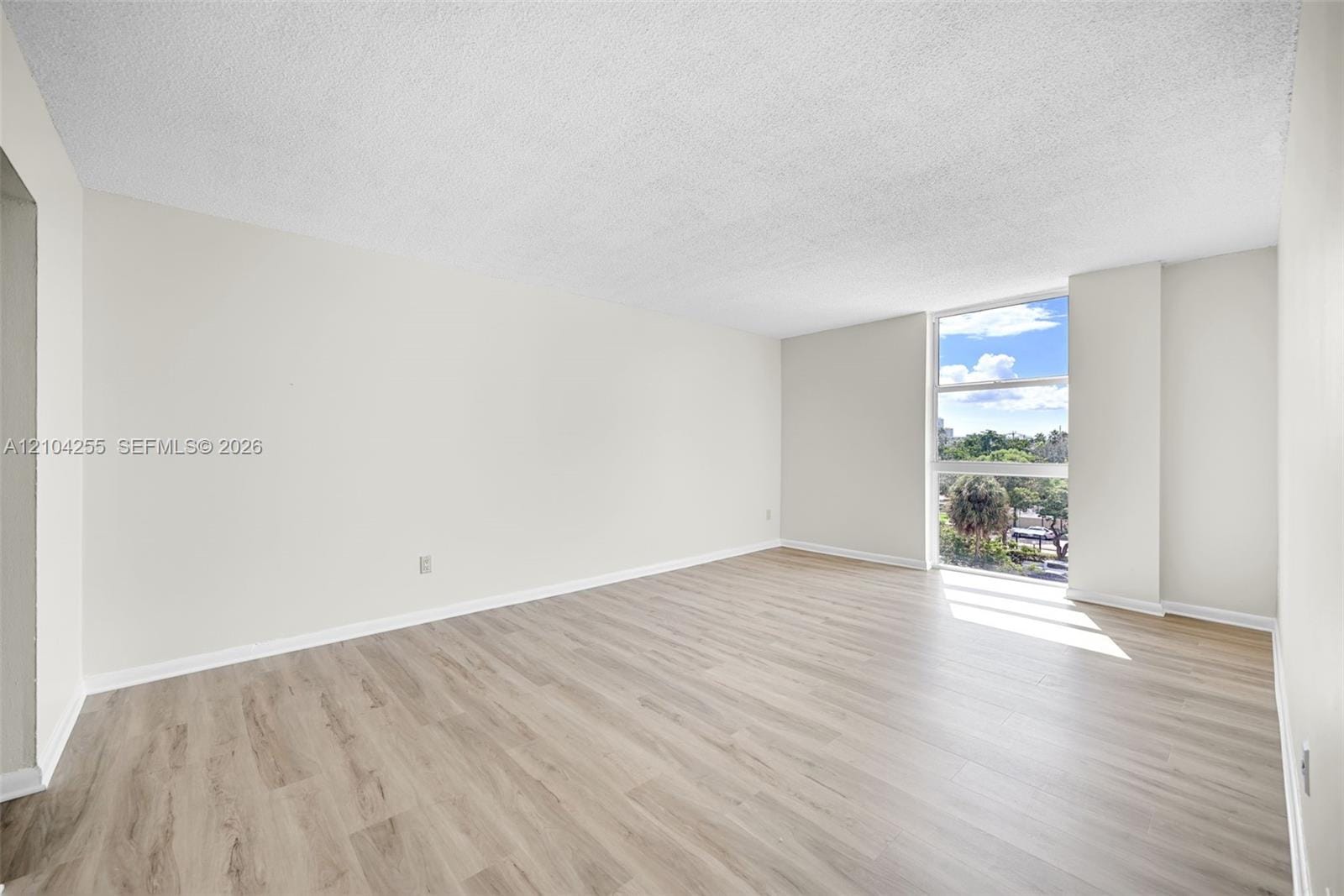 2075 NE 164th Street 510, North Miami Beach, FL 33162 photo 15