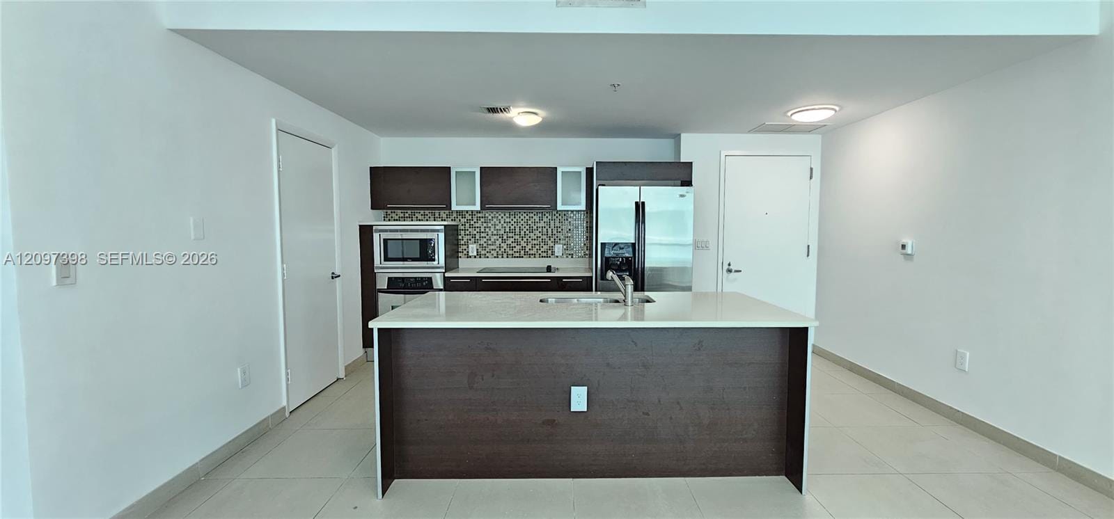 1900 N Bayshore Drive 3317 — photo 2