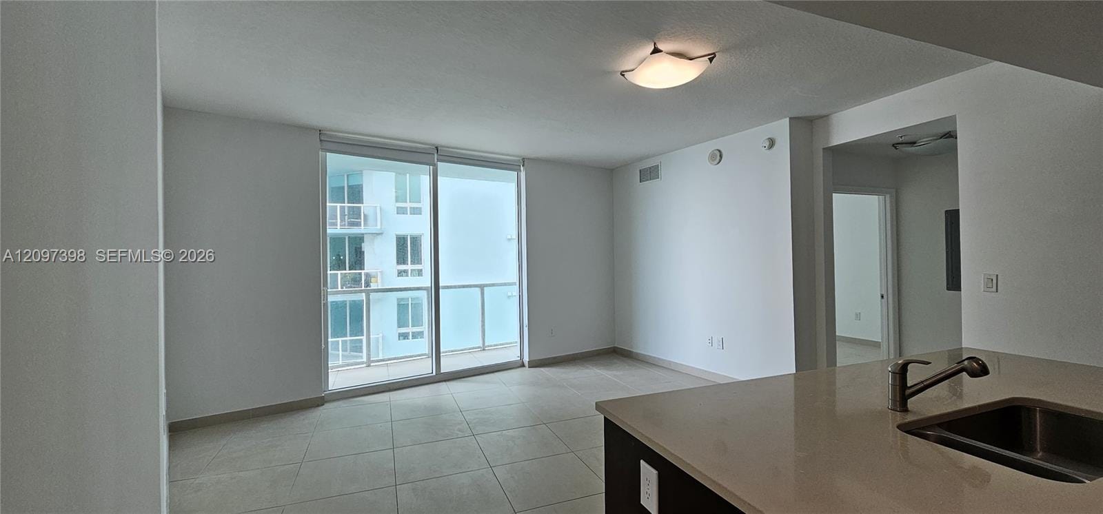 1900 N Bayshore Drive 3317 — photo 3