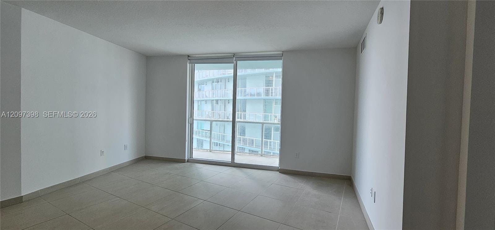 1900 N Bayshore Drive 3317 — photo 4