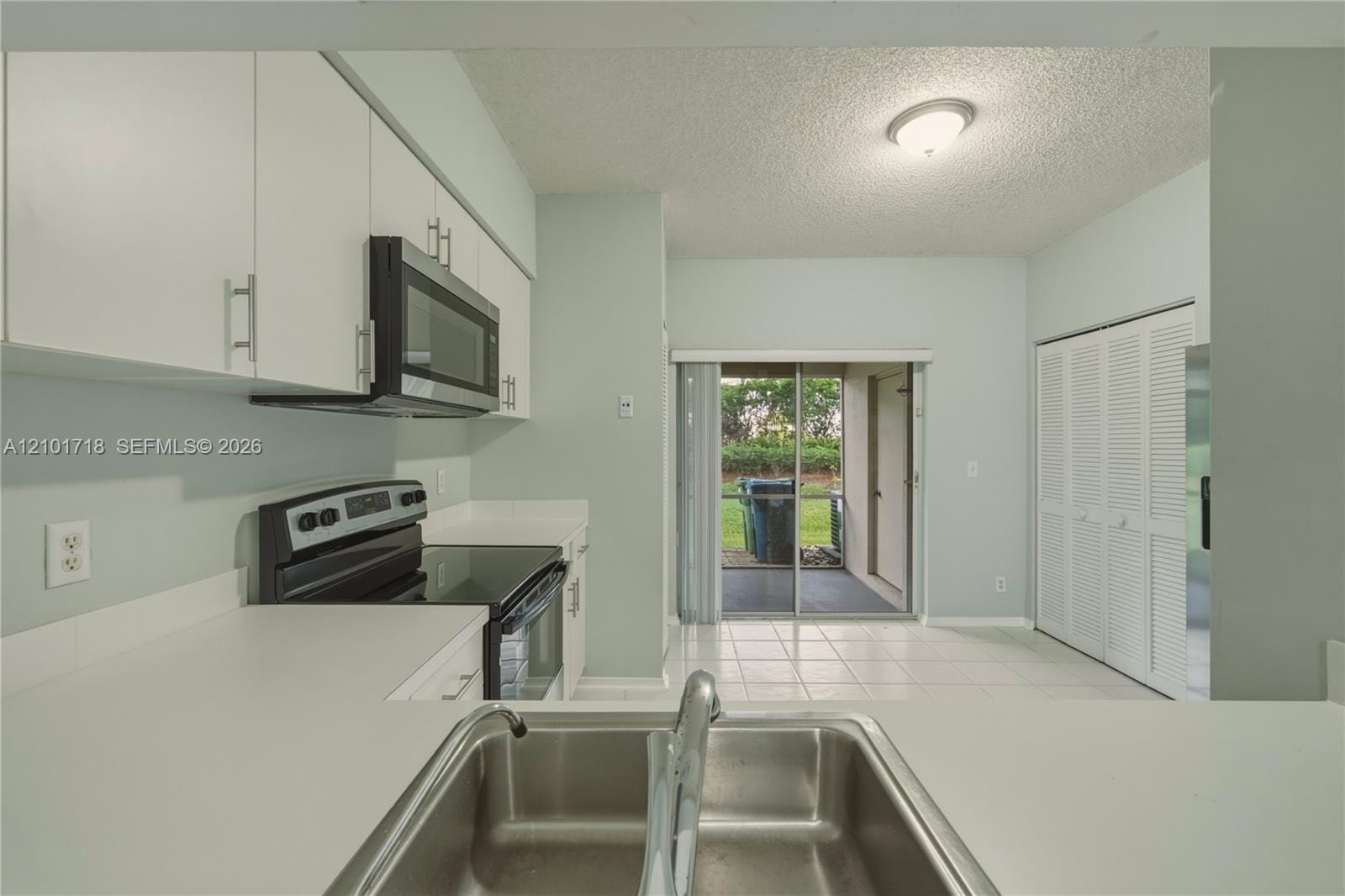 16679 Hemingway Drive, Weston, FL 33326 photo 8