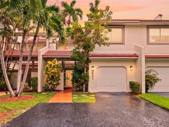 4521 NW 102nd Court, Doral, FL 33178