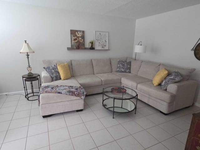 1004 NEWPORT G 1004, Deerfield Beach, FL 33442