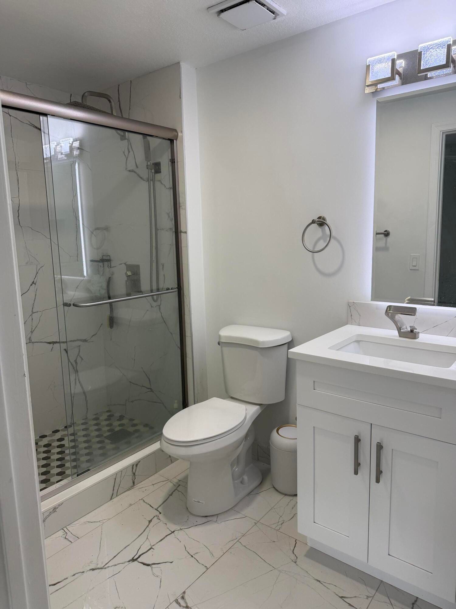 310 CRESTWOOD Circle 101, Royal Palm Beach, FL 33411 photo 4