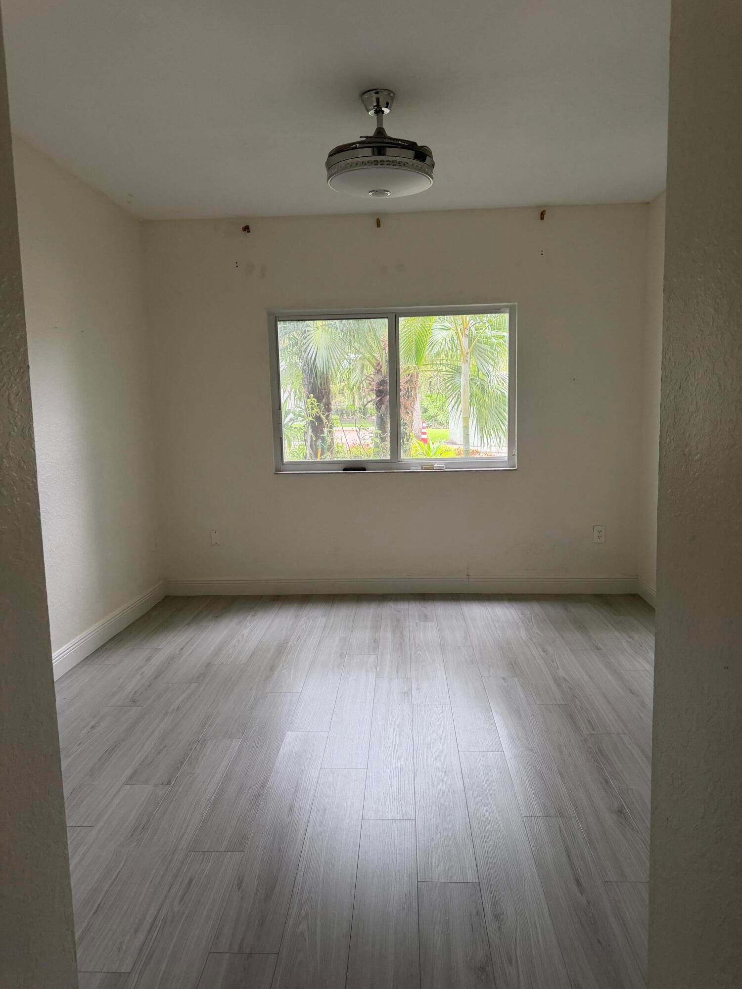 310 CRESTWOOD Circle 101, Royal Palm Beach, FL 33411 photo 5
