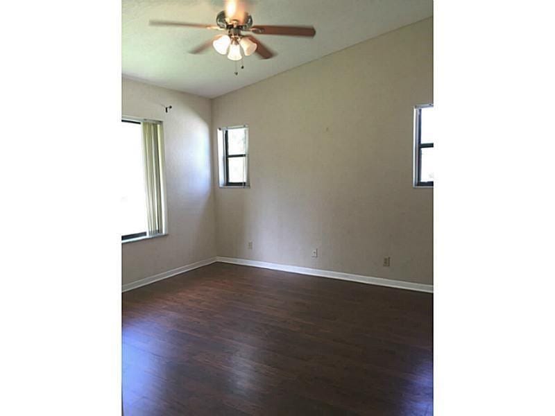 21955 TIDEWATER Terrace 208 — photo 10