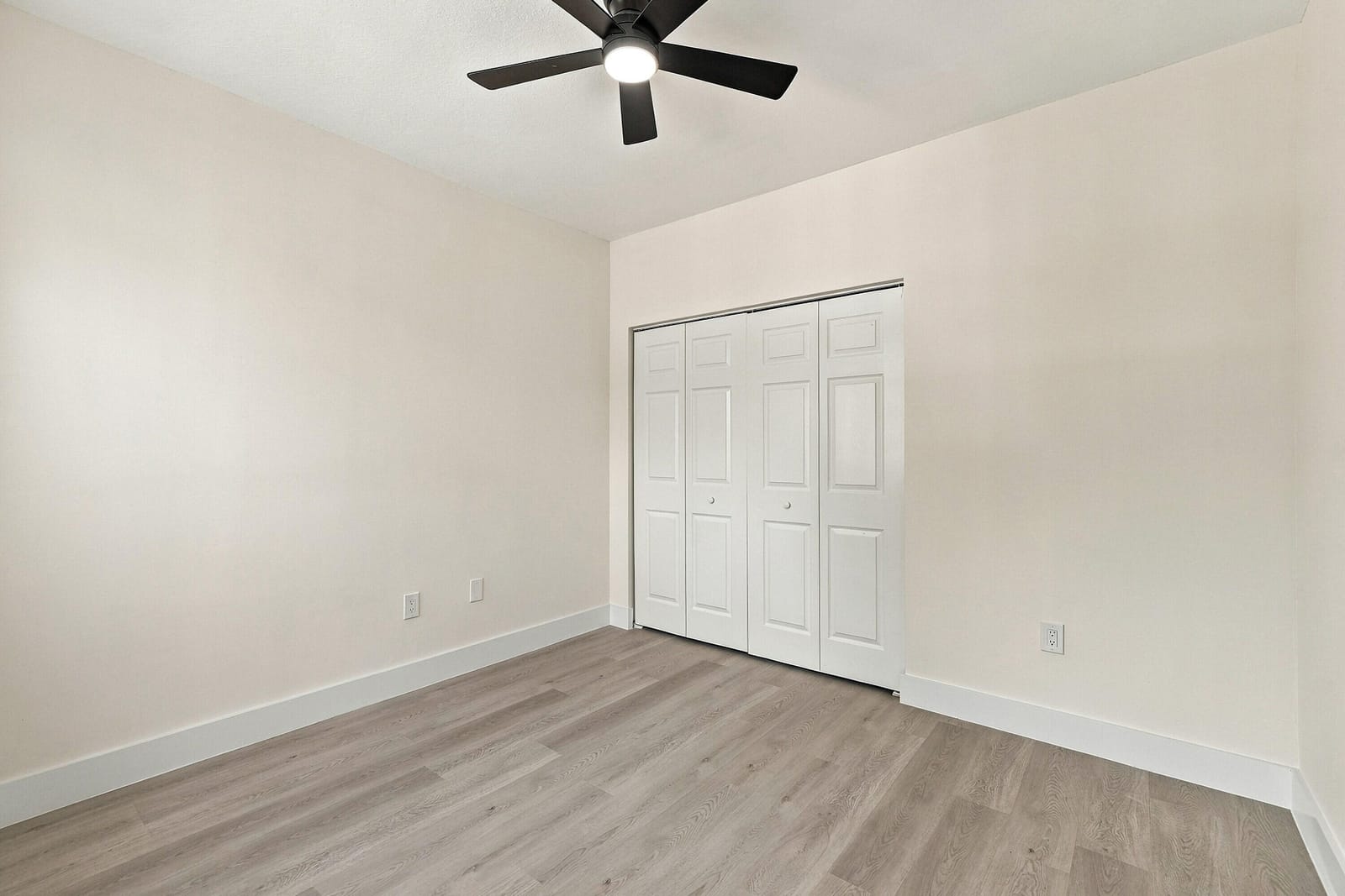 1888 SE 14TH Street, Homestead, FL 33035 photo 22