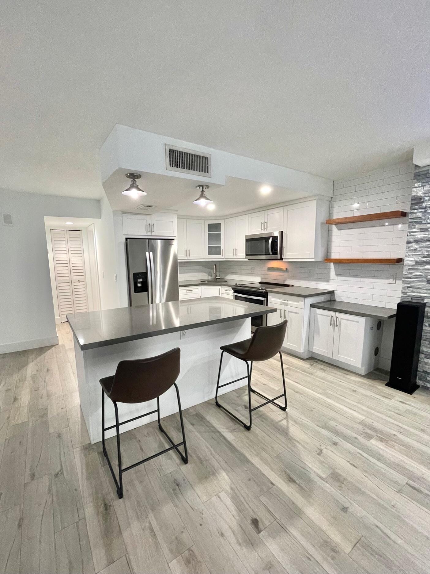 342 Southwind Drive 123, North Palm Beach, FL 33408