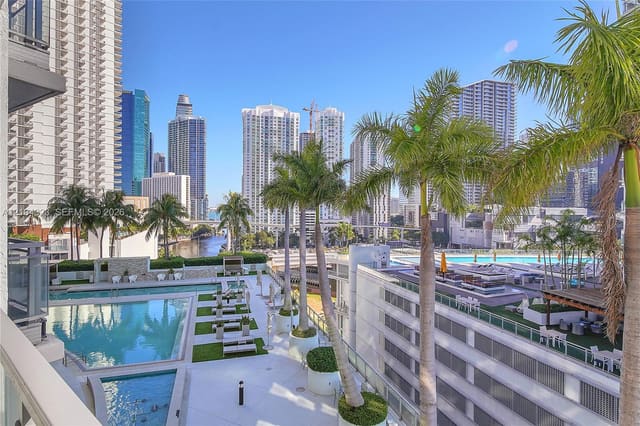 90 SW 3rd Street 1213, Miami, FL 33130