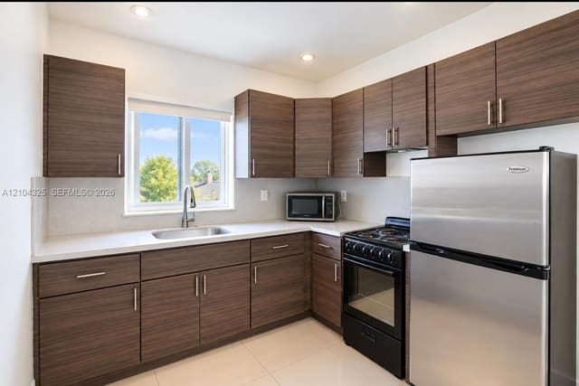 560 NE 67th Street 4, Miami, FL 33138