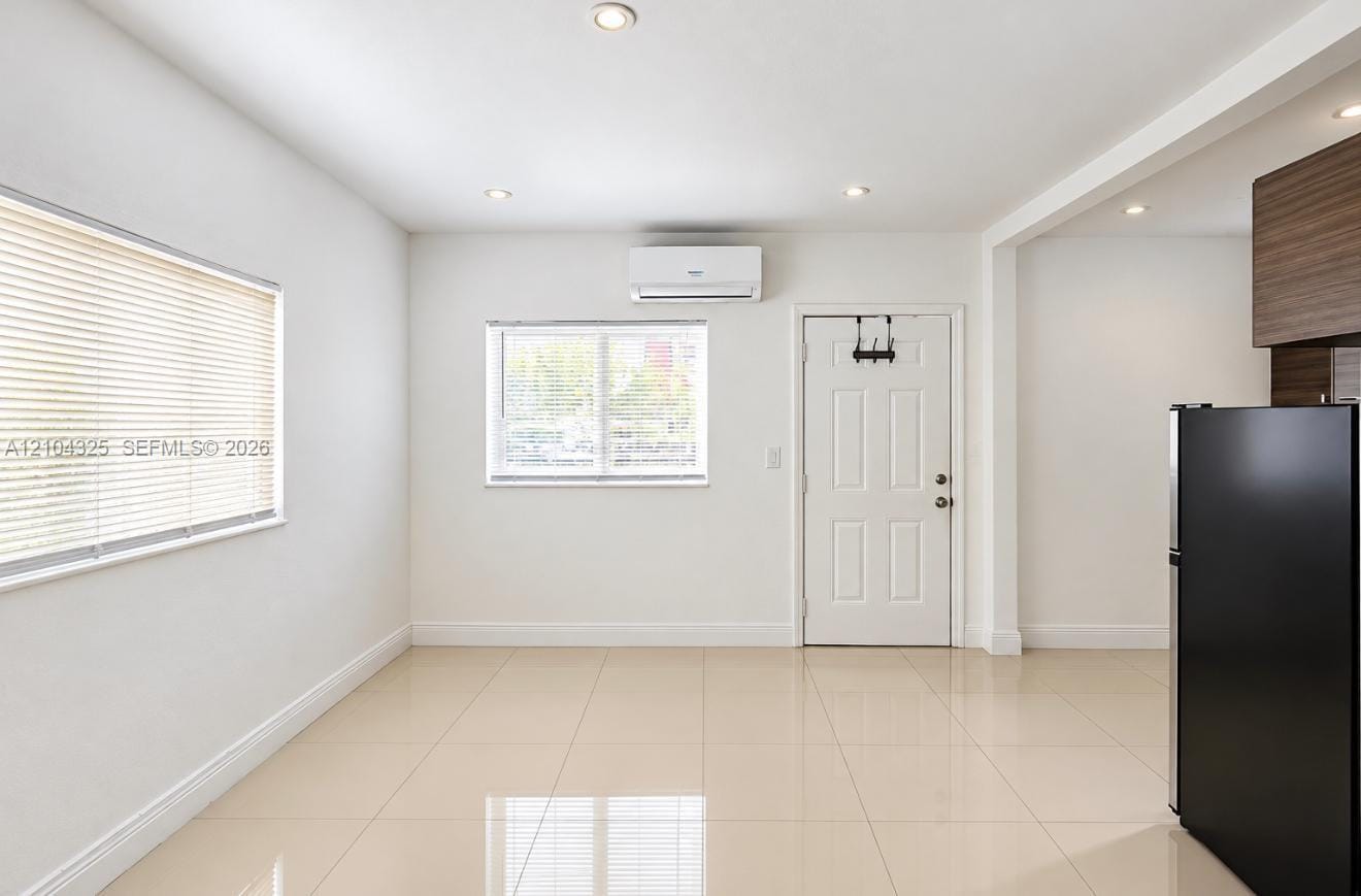 560 NE 67th Street 4 — photo 5