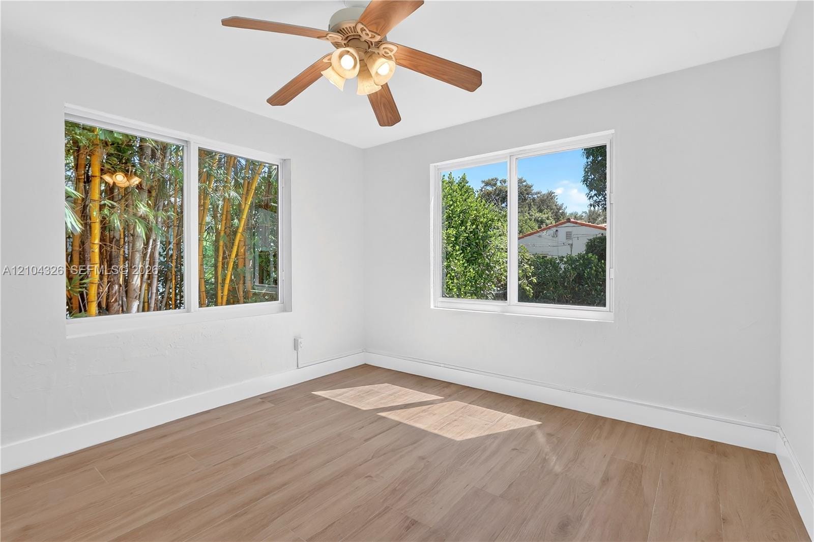 230 Aledo Avenue — photo 9