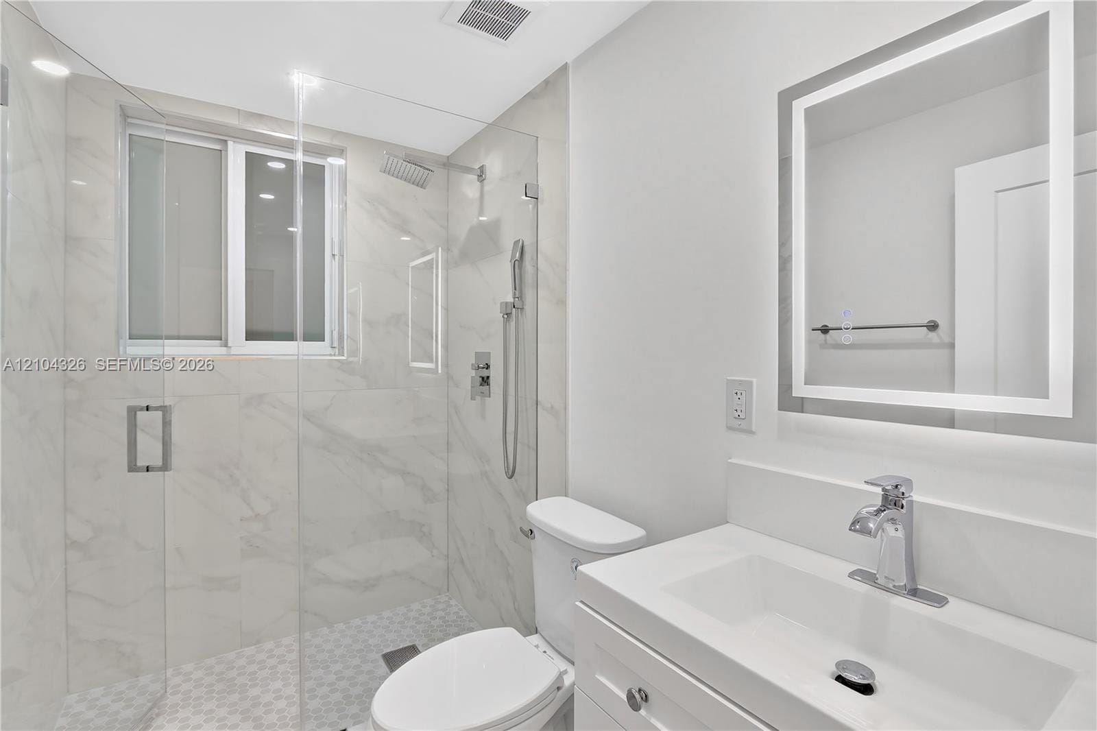 230 Aledo Avenue — photo 10