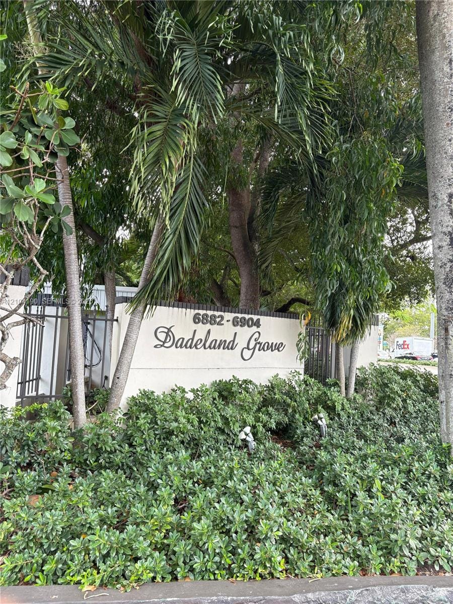 6900 N Kendall Drive A102, Pinecrest, FL 33156