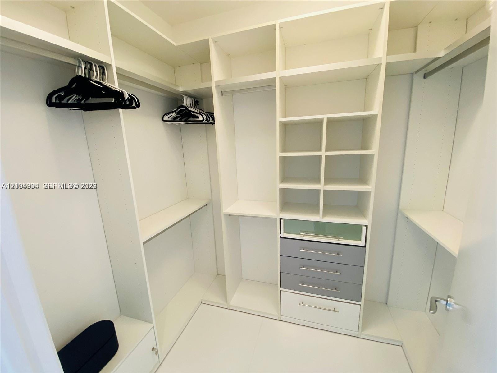 17121 Collins Avenue 907 — photo 11