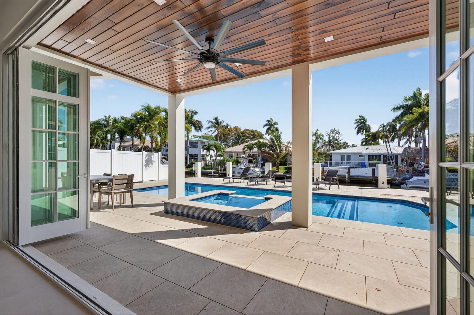 310 SE 9TH Court, Pompano Beach, FL 33060 photo 21